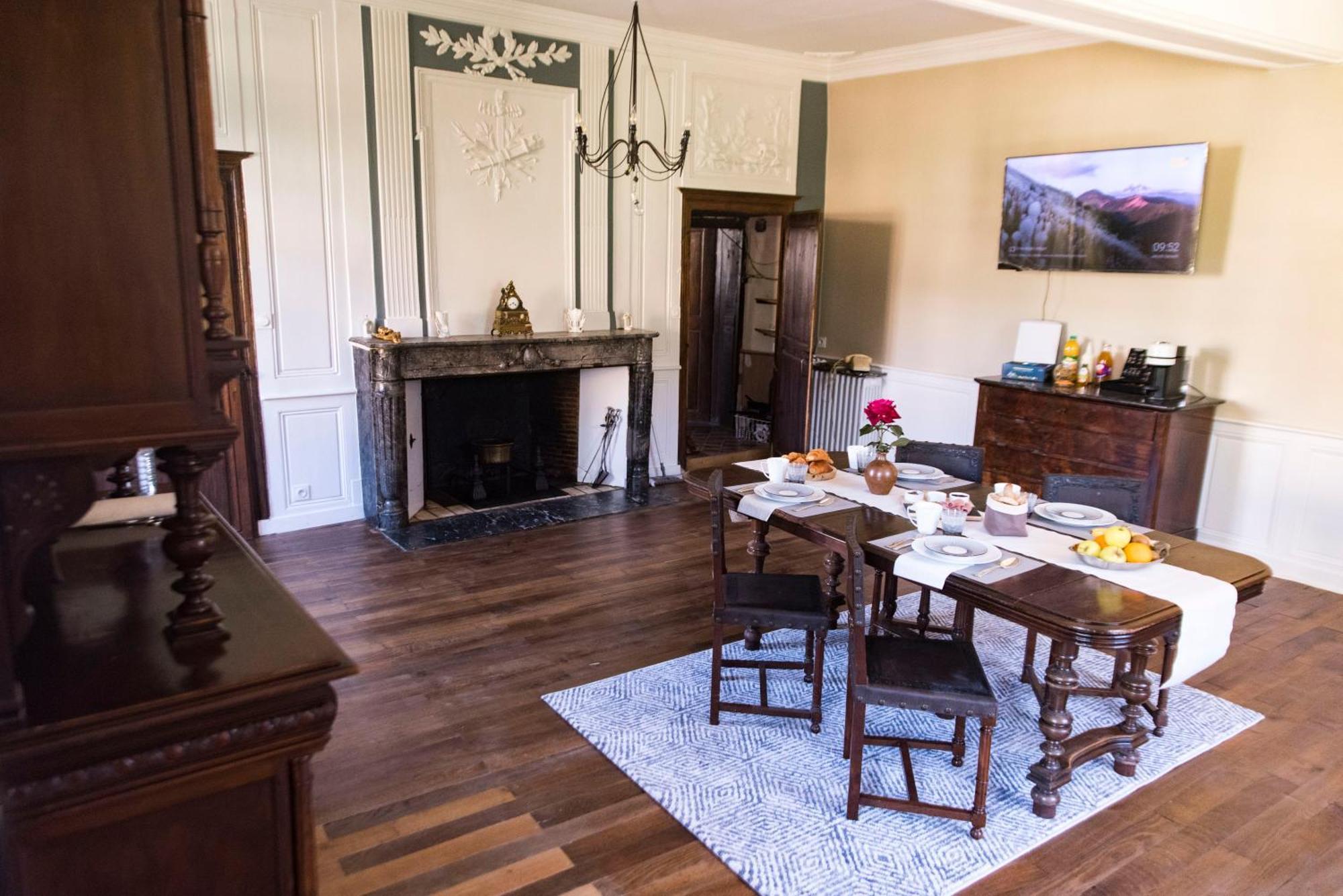 Bed and Breakfast Le Bas Chitray Menil Екстер'єр фото