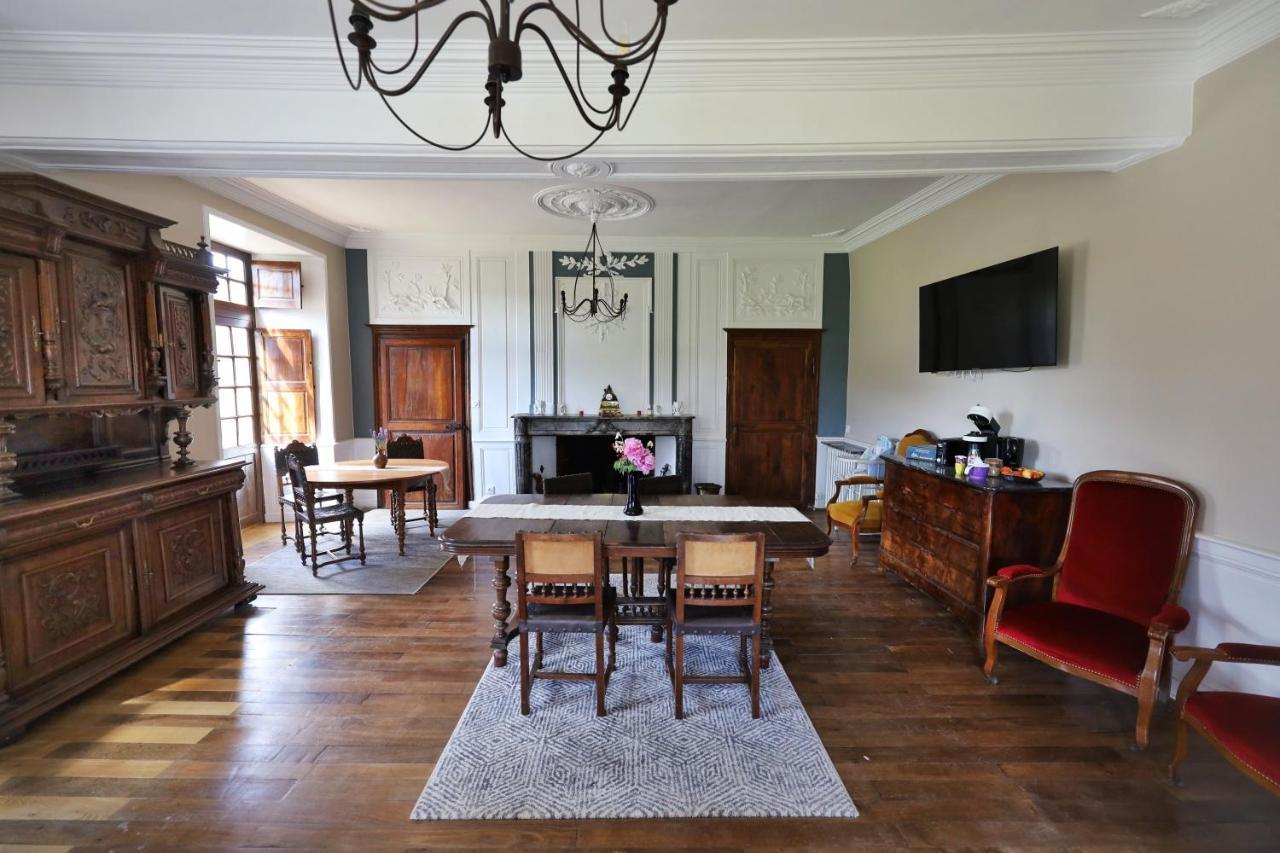 Bed and Breakfast Le Bas Chitray Menil Екстер'єр фото