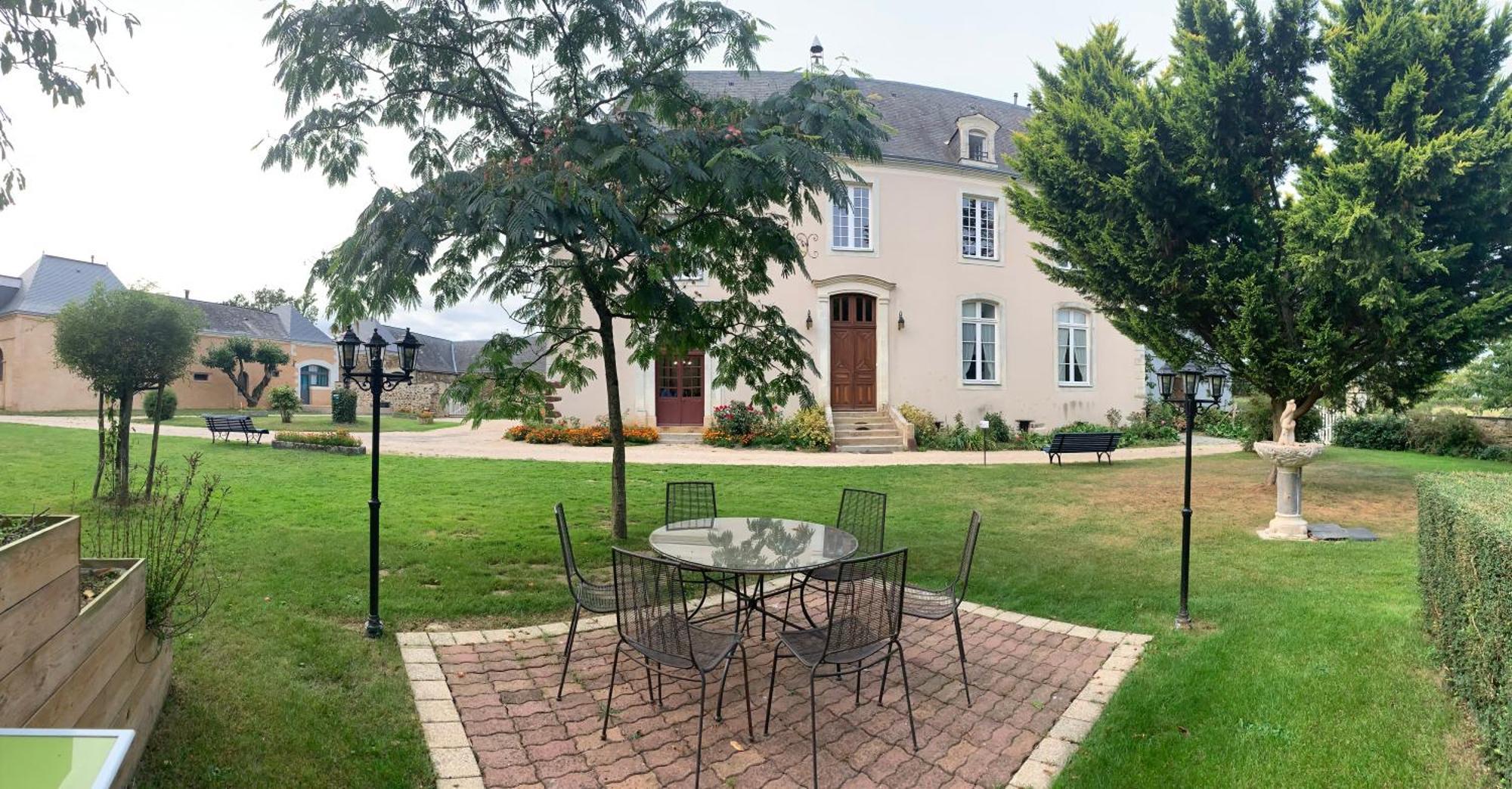 Bed and Breakfast Le Bas Chitray Menil Екстер'єр фото