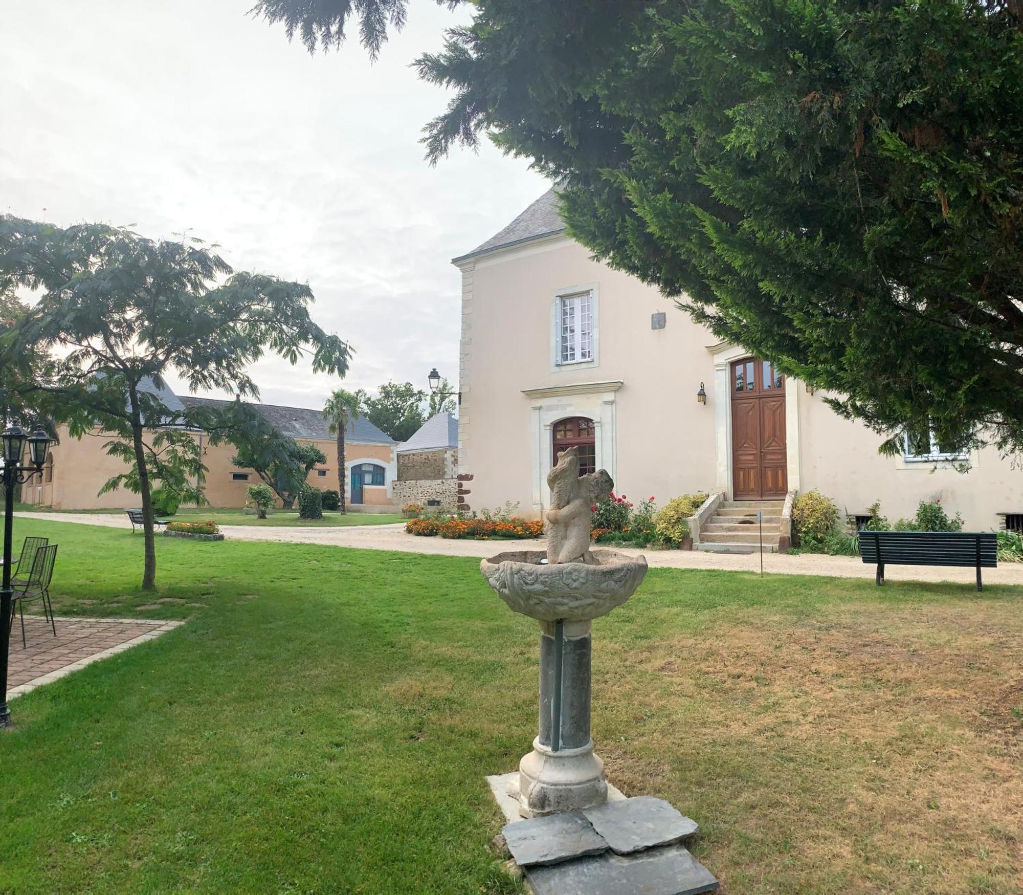 Bed and Breakfast Le Bas Chitray Menil Екстер'єр фото